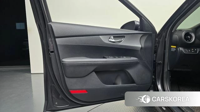 Kia Come New K3 id 4294769 из Кореи 16