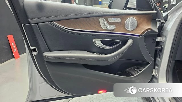 Mercedes-Benz E-Class W213 id 4632740 из Кореи 16