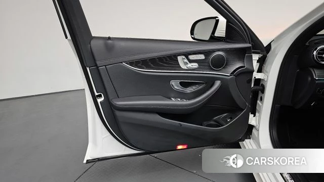 Mercedes-Benz E-Class W213 id 4349837 из Кореи 16