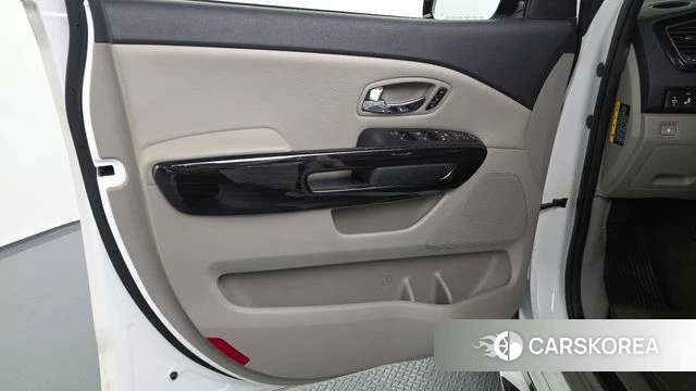 Kia The New Carnival id 4310864 из Кореи 16