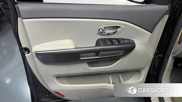 Kia All New Carnival id 4521048 из Кореи 16