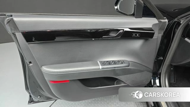 Hyundai Grandeur Hybrid (GN7) id 4480573 из Кореи 16