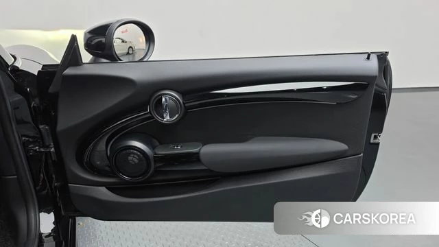 Mini Cooper S Convertible id 4768864 из Кореи 16