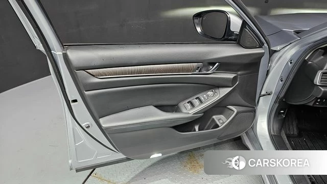 Honda Accord 10th Generation id 4202406 из Кореи 16