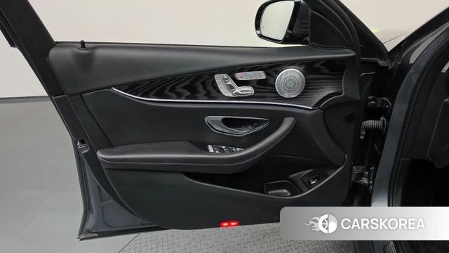 Mercedes-Benz E-Class W213 id 4677286 из Кореи 16