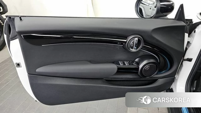 Mini Cooper S Convertible id 4533961 из Кореи 16