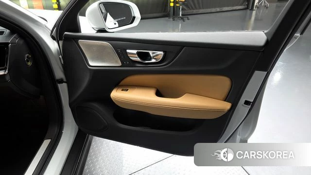 Volvo V60 Cross-Country 2nd Generation id 4310335 из Кореи 16