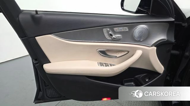 Mercedes-Benz E-Class W213 id 4520654 из Кореи 16