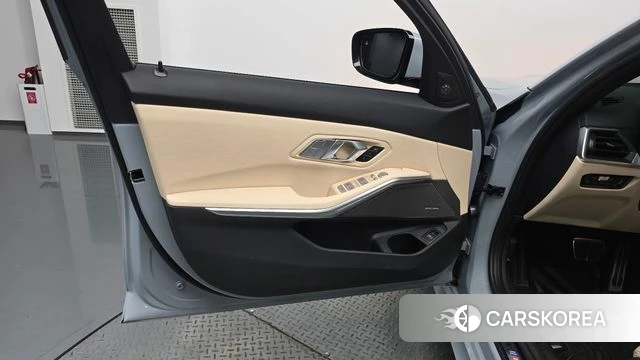 BMW 3 Series (G20) id 4739534 из Кореи 16