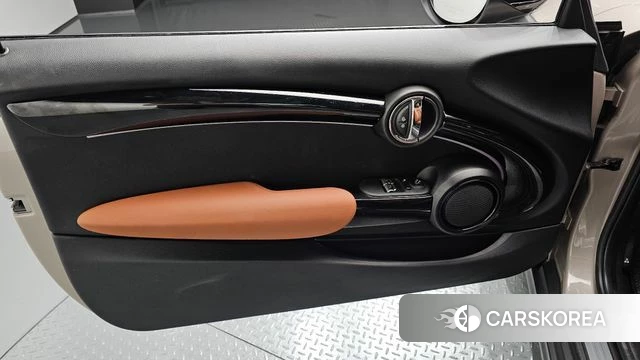 Mini Cooper S id 4645572 из Кореи 16
