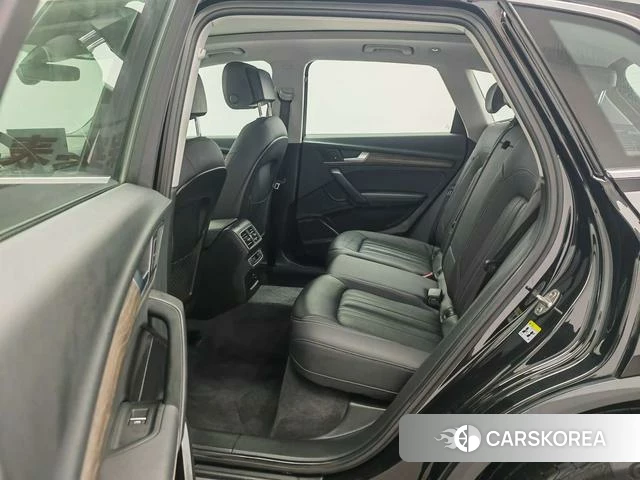 Audi Q5L id 4278726 из Китая 16