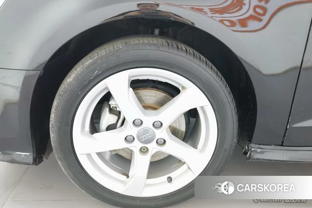 Audi A3 id 4210730 из Китая 16