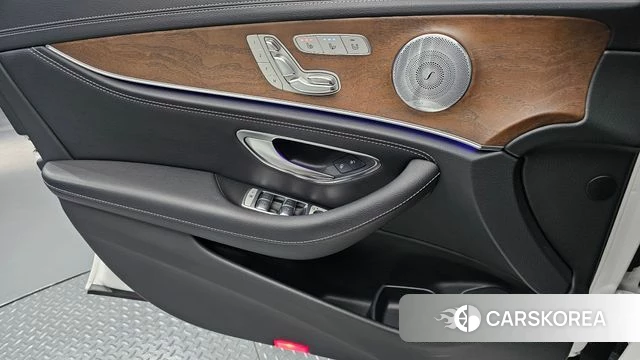 Mercedes-Benz E-Class W213 id 4551996 из Кореи 16