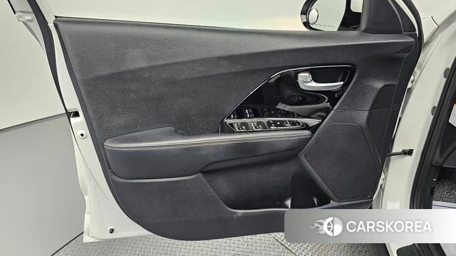 Kia Niro EV id 4376699 из Кореи 16