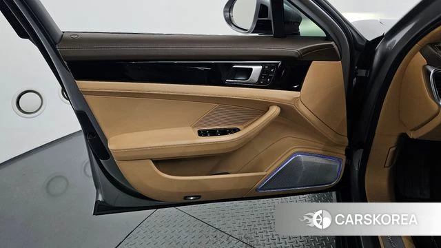 Porsche Panamera (971) id 4610372 из Кореи 16