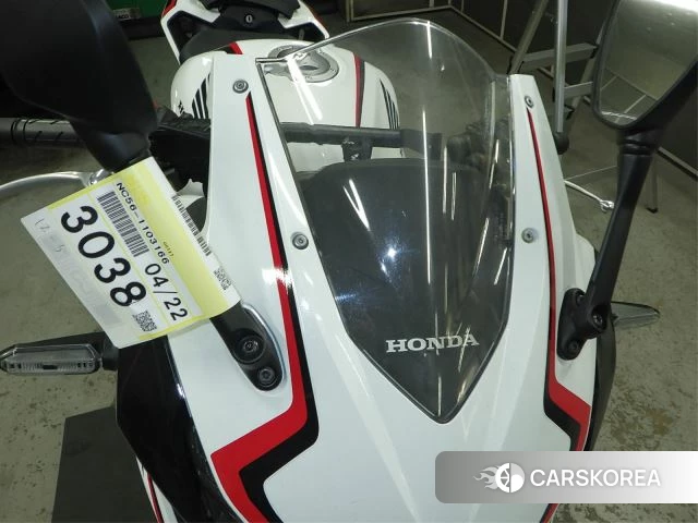 Honda CBR400R id 4184232 из Японии 16