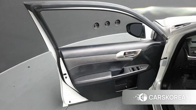 Lexus CT200h id 4345558 из Кореи 16