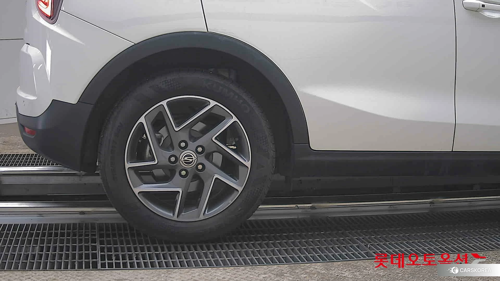 SsangYong Tivoli id 3869460 из Кореи 16