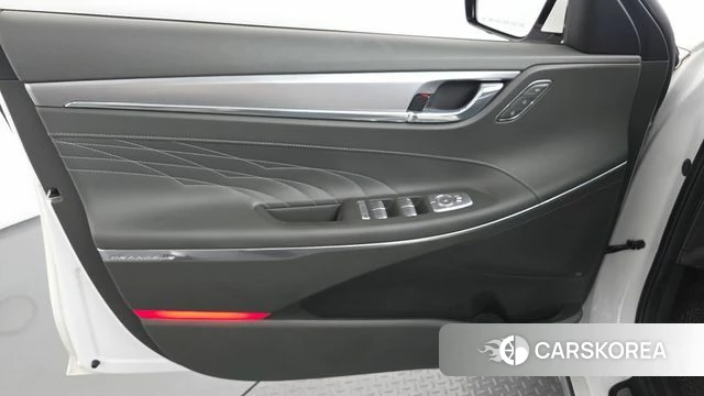 Hyundai The New Grandeur IG Hybrid id 4542688 из Кореи 16
