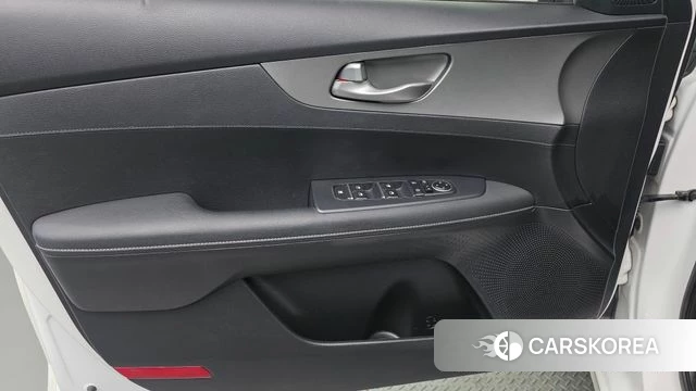 Kia Come New K3 id 4930686 из Кореи 16