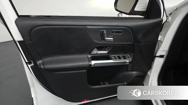 Mercedes-Benz EQB X243 id 4248848 из Кореи 16