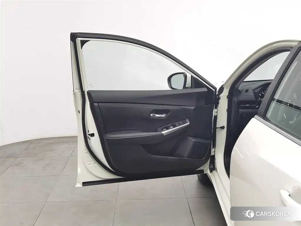 Nissan Sylphy id 4546137 из Китая 16