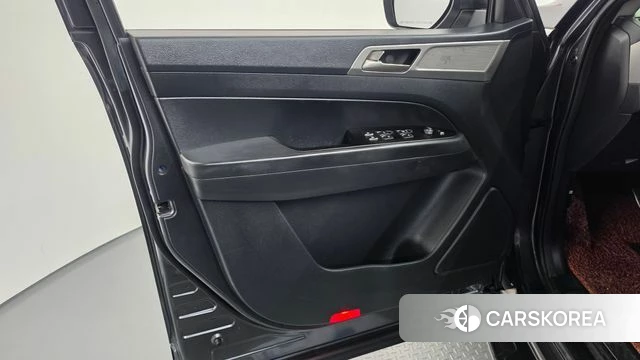 Ssangyong Rexton Sports id 4708801 из Кореи 16