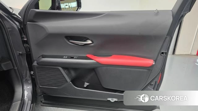 Lexus UX250h id 4360568 из Кореи 16