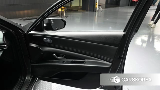 Hyundai Avante Hybrid (CN7) id 4231703 из Кореи 16