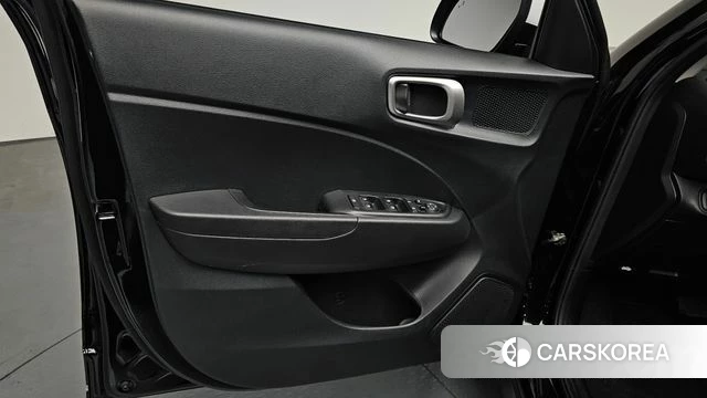 Hyundai Venue id 4222612 из Кореи 16