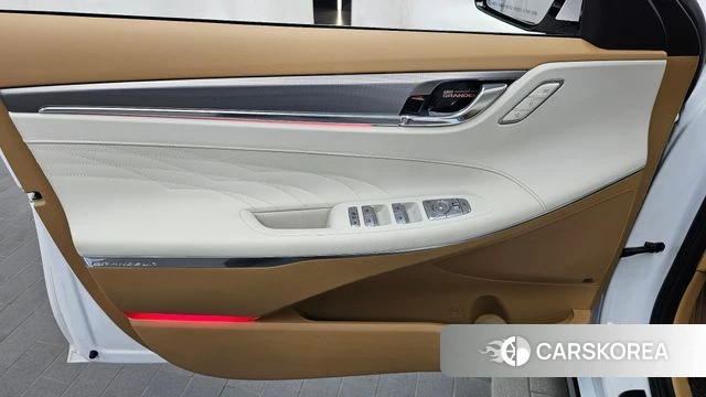 Hyundai The New Grandeur IG Hybrid id 4759472 из Кореи 16