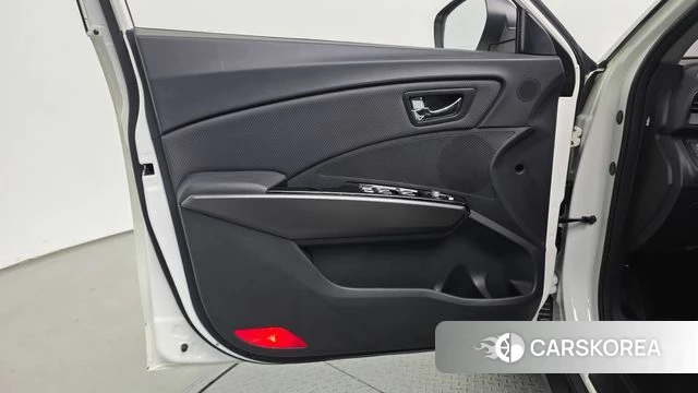 Ssangyong Tivoli Air id 4525837 из Кореи 16