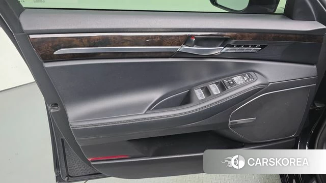 Genesis G90 id 4651321 из Кореи 16