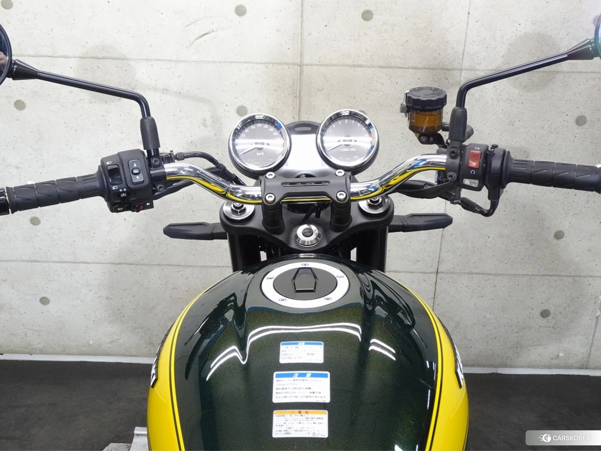 Kawasaki Z900RS id 4185371 из Японии 16