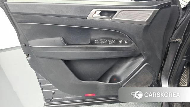 Ssangyong Rexton Sports id 4647674 из Кореи 16