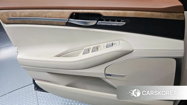 Genesis G90 id 4445065 из Кореи 16