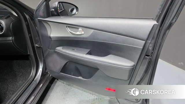 Kia Come New K3 id 4471373 из Кореи 16