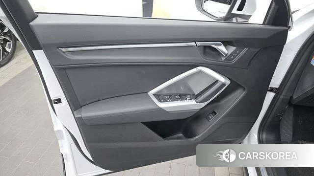Audi Q3 (F3) id 4717209 из Кореи 16