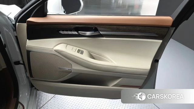 Genesis G90 id 4774994 из Кореи 16