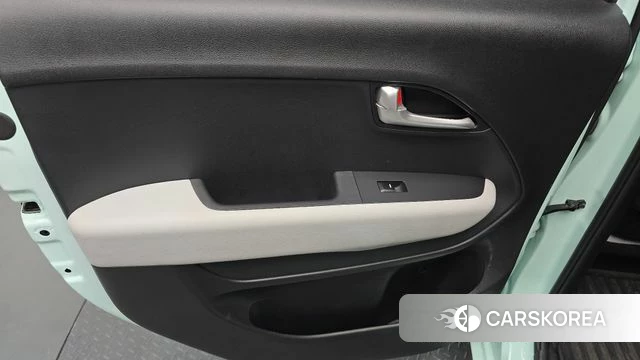 Kia The New Kia Ray EV id 4629967 из Кореи 16