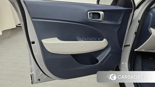 Hyundai Venue id 4921413 из Кореи 16