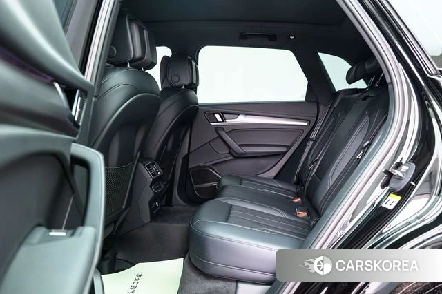 Audi Q5L id 4272711 из Китая 16