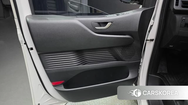 Hyundai Staria id 4540138 из Кореи 16