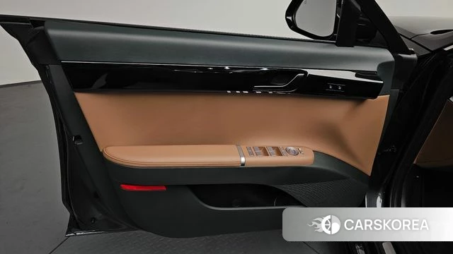 Hyundai Grandeur (GN7) id 4493684 из Кореи 16