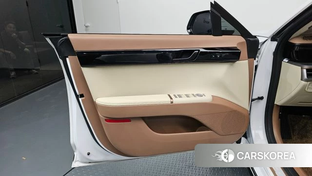 Hyundai Grandeur Hybrid (GN7) id 4921514 из Кореи 16