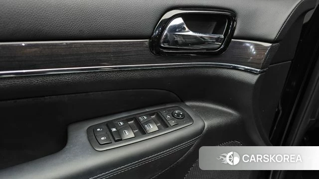Jeep Grand Cherokee id 4294331 из Кореи 16