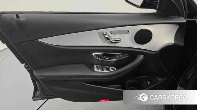 Mercedes-Benz E-Class W213 id 4793753 из Кореи 16