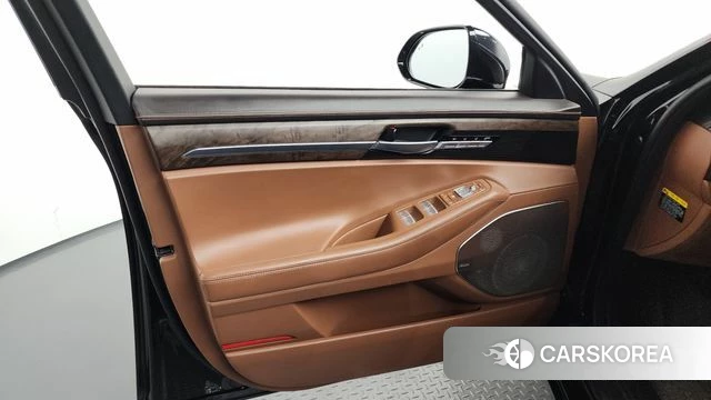 Genesis G90 id 4196254 из Кореи 16