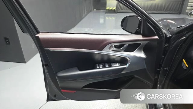 Genesis G70 id 4672504 из Кореи 16