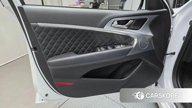 Genesis G70 id 4698804 из Кореи 16